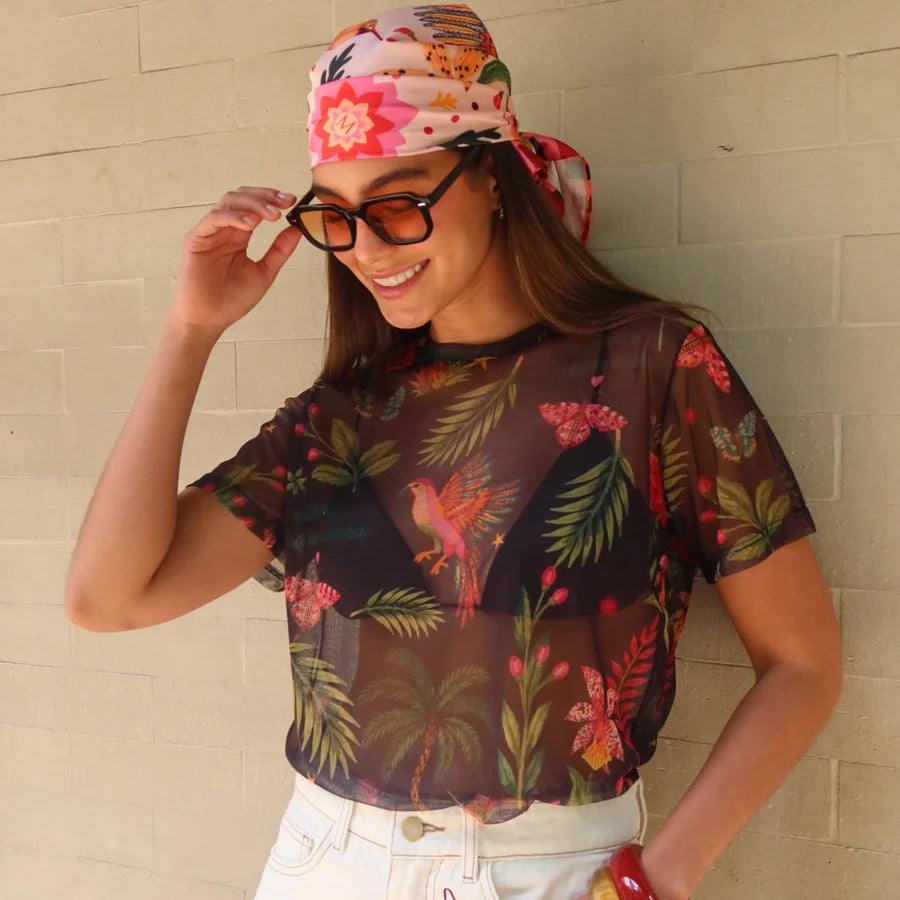 CAMISETA MALLA FLORECE NEGRA