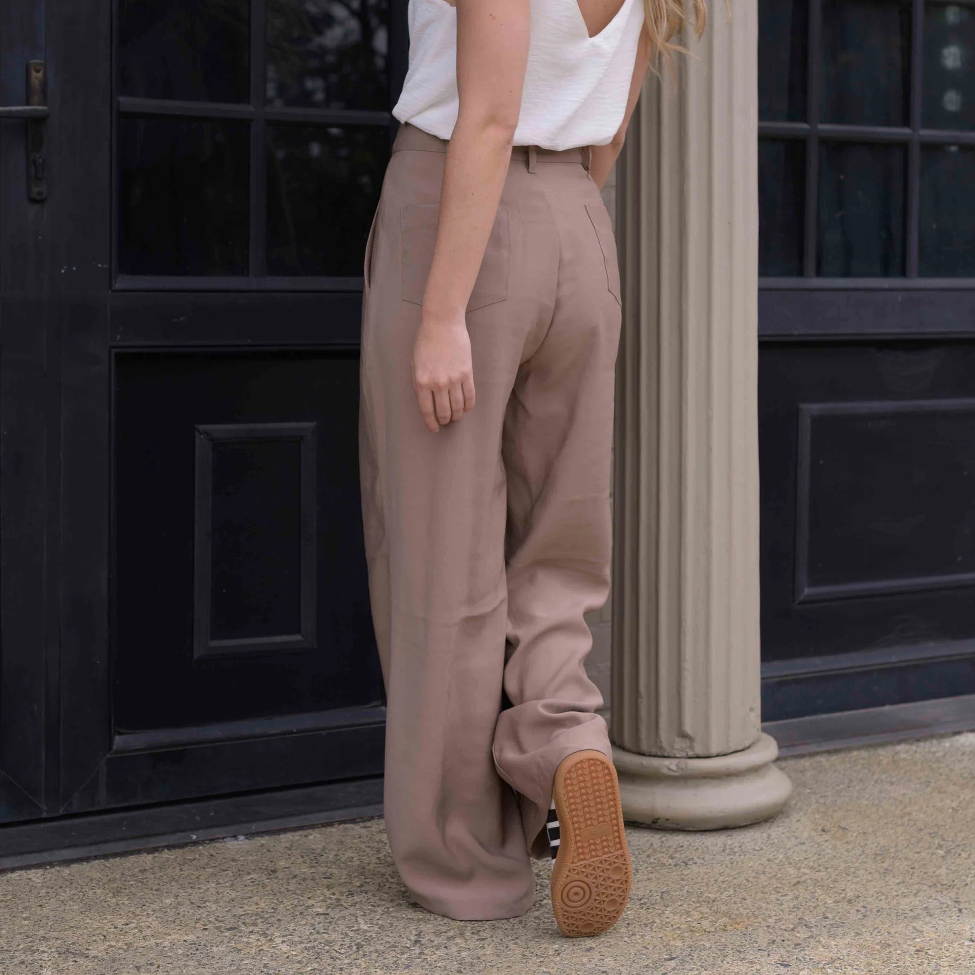 PANTALÓN KARY PLANE CAMEL